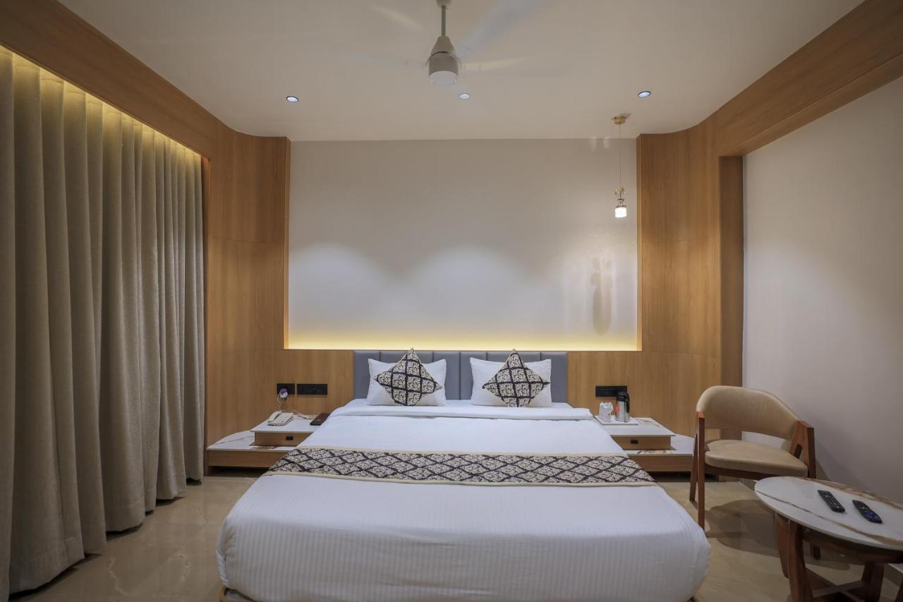 Hotel Aditya Mansingh Inn Somnāth Eksteriør billede