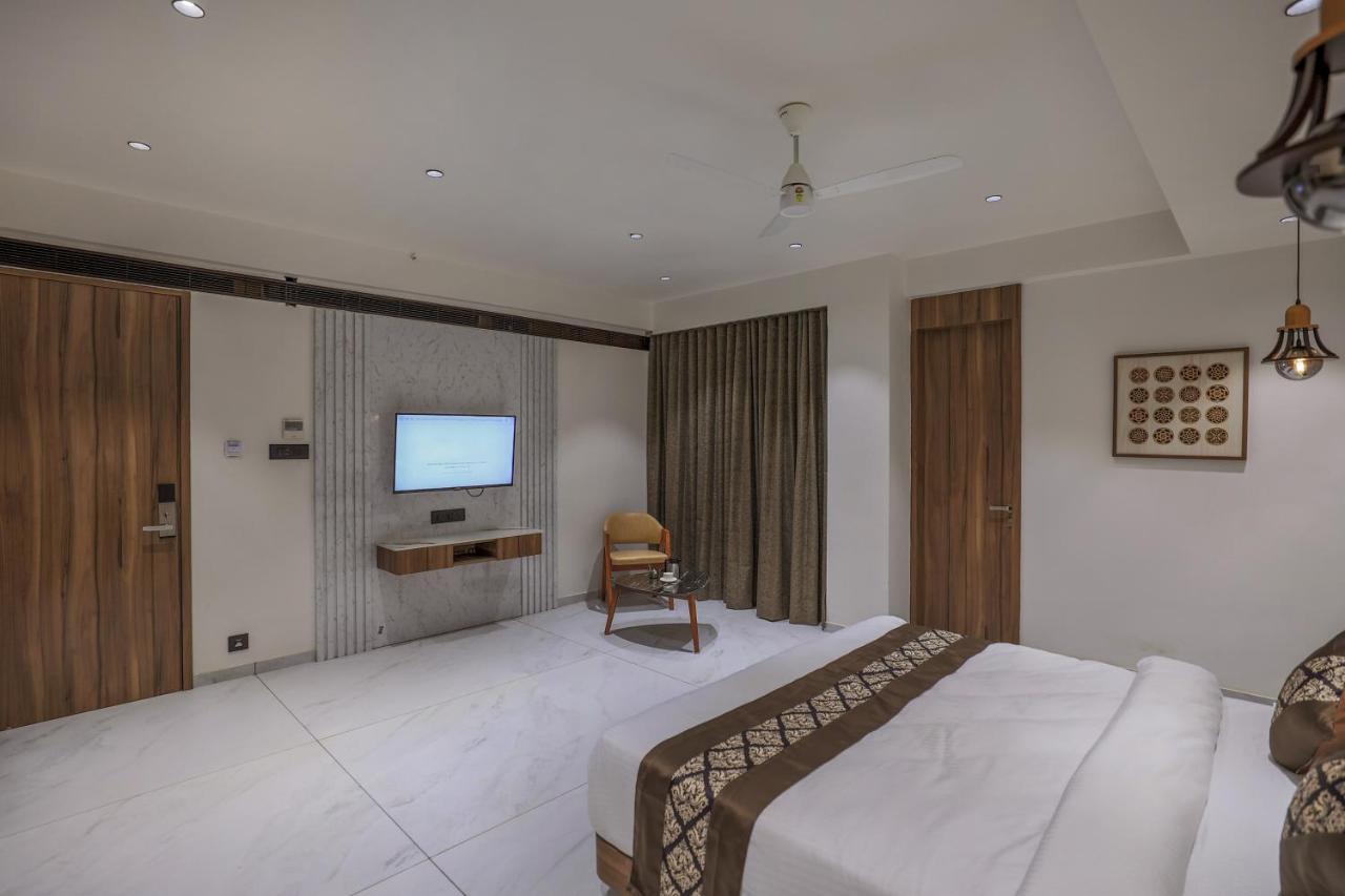 Hotel Aditya Mansingh Inn Somnāth Eksteriør billede